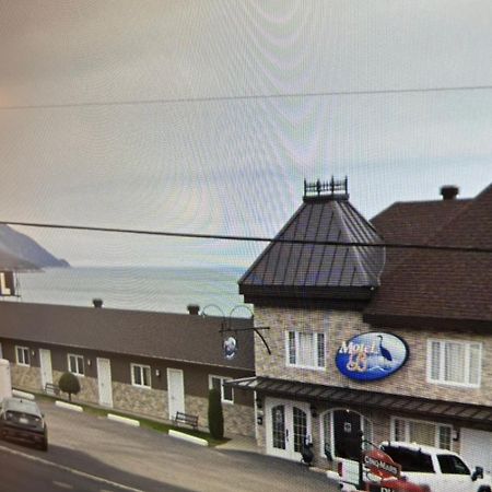 Motel Vue Belvedere Сен-Симеон Экстерьер фото