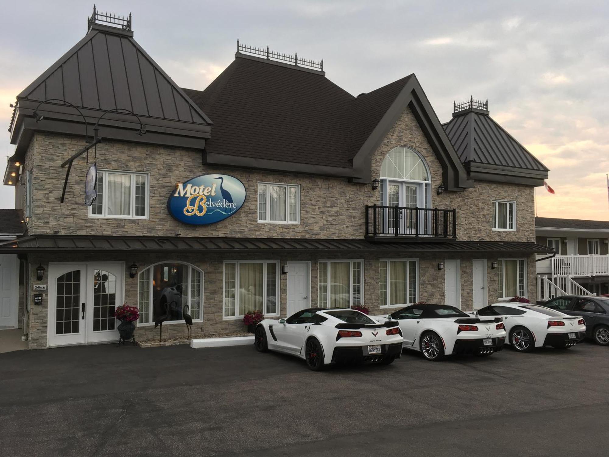Motel Vue Belvedere Сен-Симеон Экстерьер фото