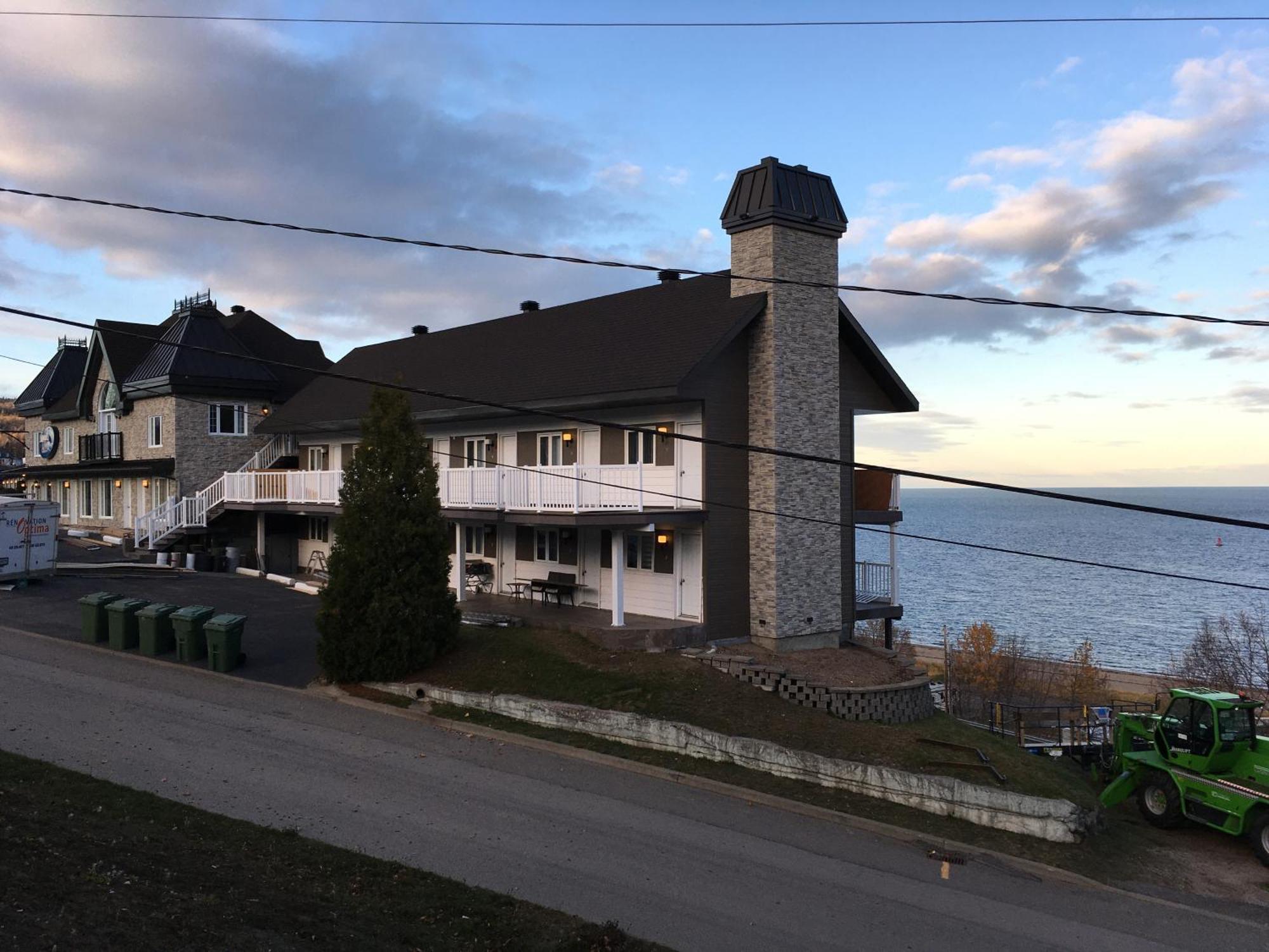 Motel Vue Belvedere Сен-Симеон Экстерьер фото