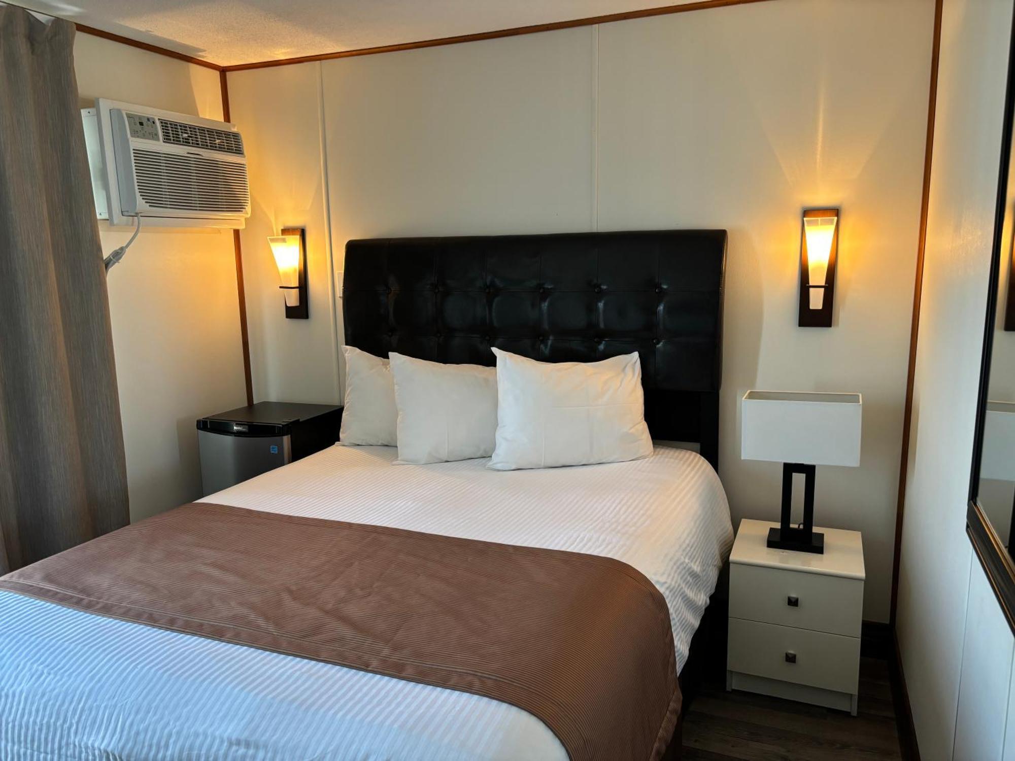 Motel Vue Belvedere Сен-Симеон Экстерьер фото